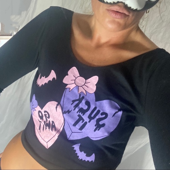 go away graphic long sleeve crop top SMALL - Picture 1 of 13
